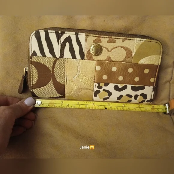 Coach RARE Vintage Khaki Patchwork Wallet NWT - Picture 12 of 13